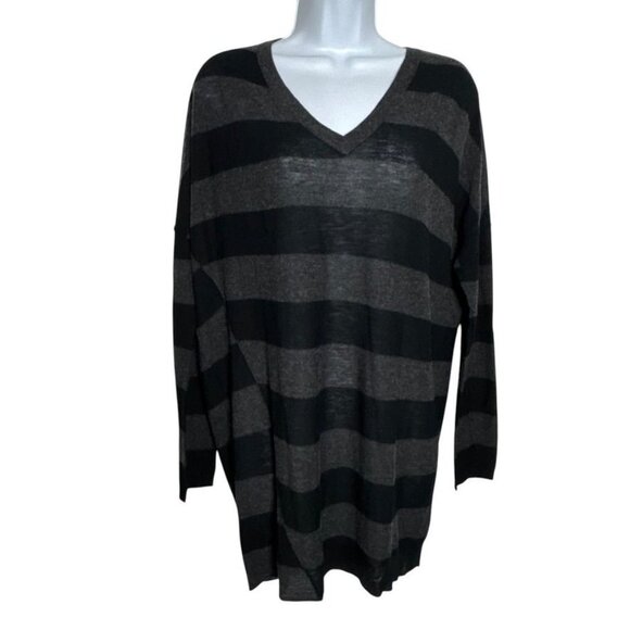 Vince Mercerized Wool Striped v-neck sweater womens size small black and gray - Picture 1 of 8